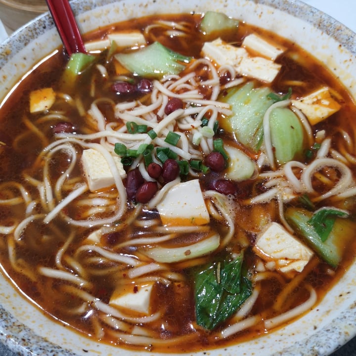 photo of Noodles & Soups Spaghetti in brodo piccante con tofu shared by @miraculousveggybug on  27 Nov 2021 - review