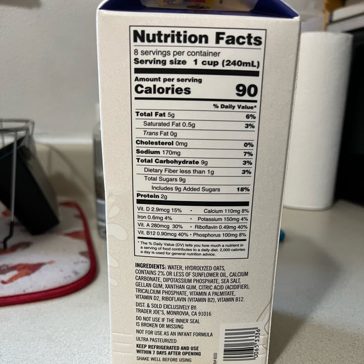 review photo of Trader Joe's Non-Dairy Oat Beverage shared by @gracemccarthy on 08 Aug 2022 - review