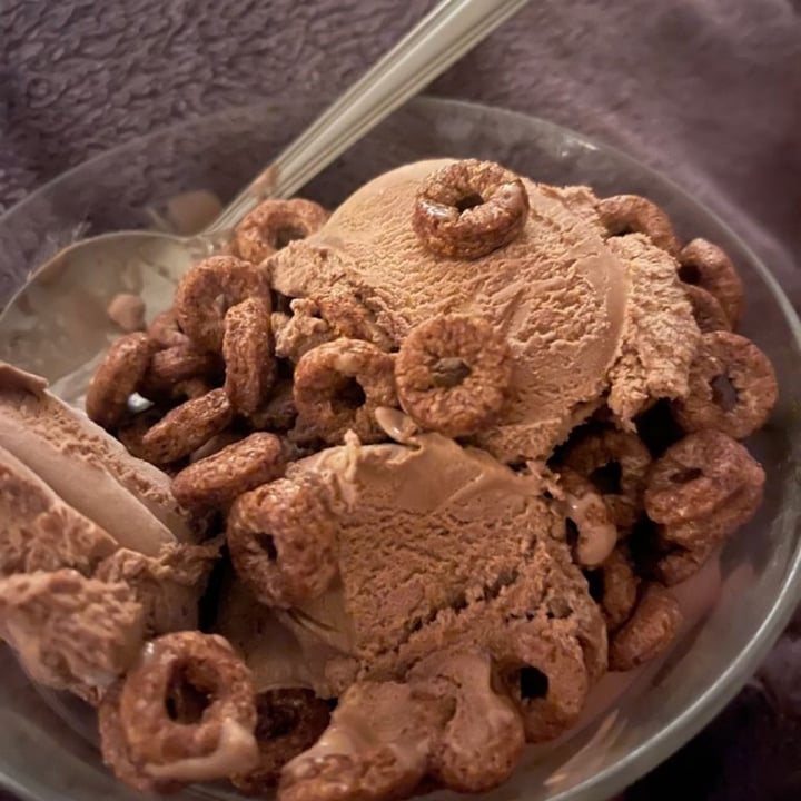 review photo of Swedish Glace Chocolate ice cream shared by @commando-dragon on 22 Aug 2021 - review
