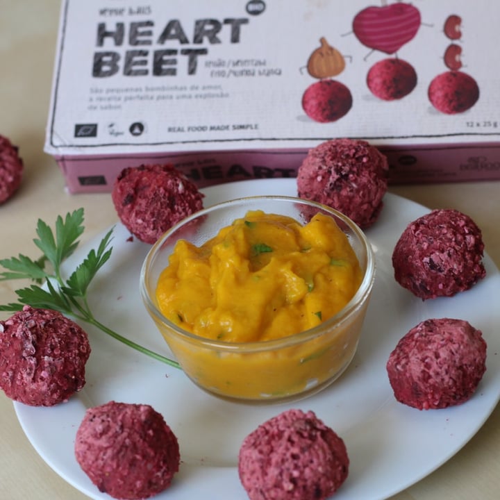 photo of Beatroot Veggie Balls Heart Beet shared by @cleomartins on  07 Aug 2021 - review