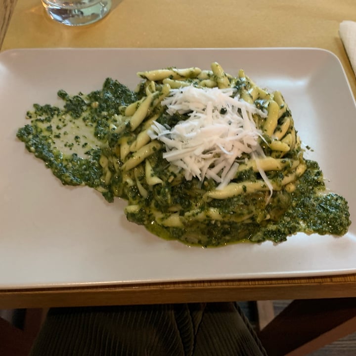 photo of Il Vegano - Firenze Fusilli con pesto di cavolo nero, zucchine, noci e formaggio veg shared by @martimem on  09 Mar 2022 - review