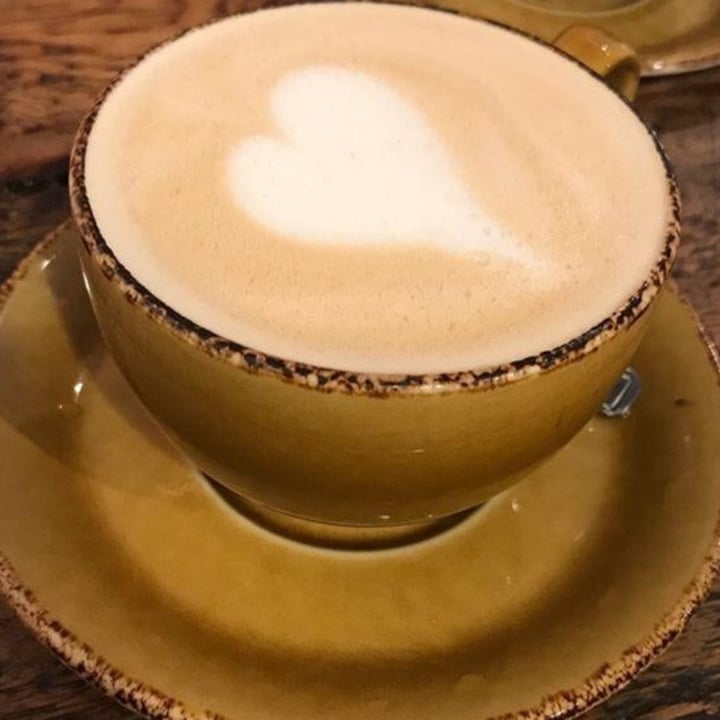 photo of Harris + Hoole Oat Latte shared by @laikaart on  20 Oct 2020 - review