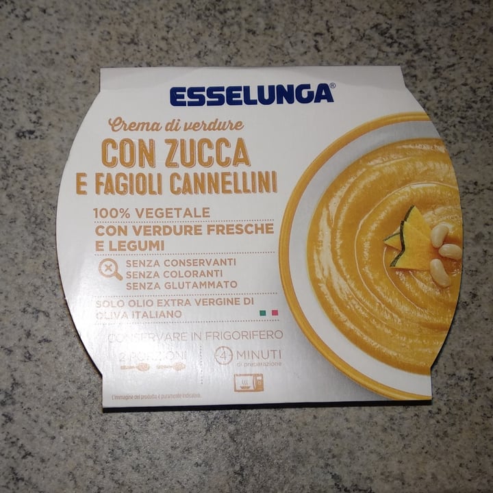 photo of  Esselunga Crema di verdure con Zucca e Fagioli Cannellini shared by @mariamerry on  19 Dec 2021 - review