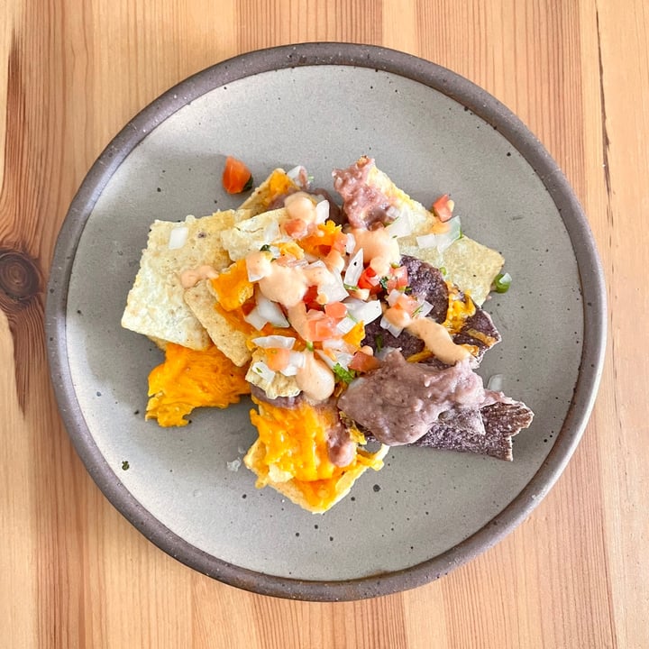 review photo of Al Vegano - Bay Ridge Vegan Nachos Supreme shared by @aqualing on 07 Jul 2021 - review