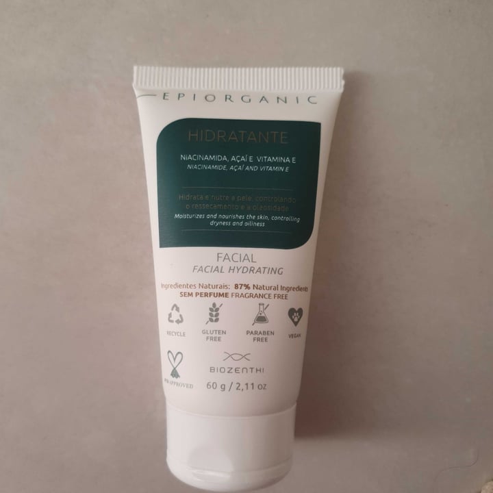 review photo of Biozenthi Hidratante Nutritivo Facial shared by @carladeangelisp on 08 Dec 2022 - review