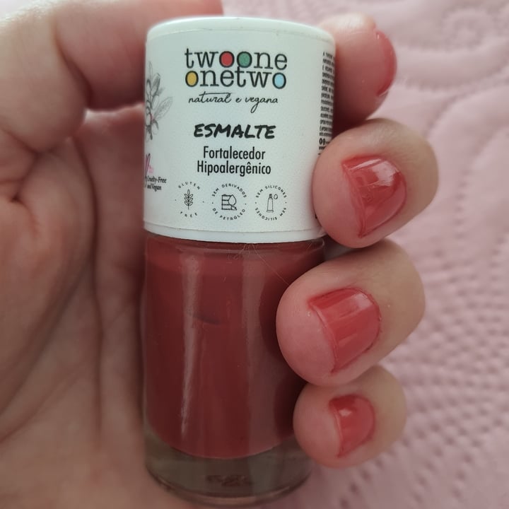 photo of Twoone Onetwo Esmalte shared by @naargentino on  29 May 2022 - review