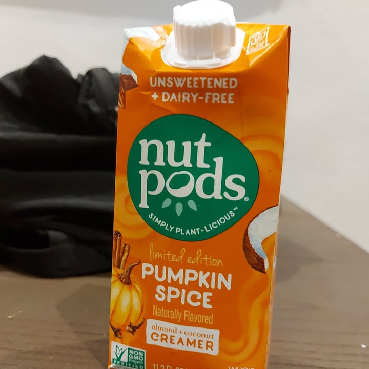 photo of nutpods Almond + Coconut Creamer Pumpkin Spice shared by @danielatb on  25 Oct 2020 - review
