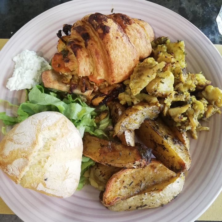 review photo of L'Orto Bistrò Piatto unico shared by @veggiulia on 14 Apr 2022 - review