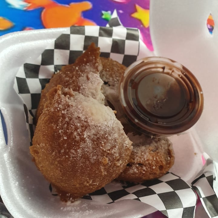 photo of Doomie's Home Cookin' Fried Oreos shared by @paniwilson on  21 May 2022 - review