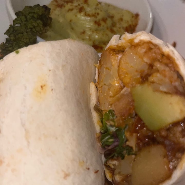 photo of Botanica Lab Cucina Burrito Con Avocado E Cavolfiore + Guacamole shared by @elisarossi on  12 Mar 2022 - review