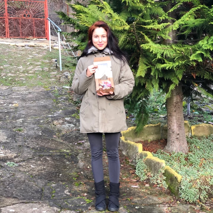 review photo of Loving Hut Christmas Box shared by @marinavlaykova on 27 Dec 2020 - review