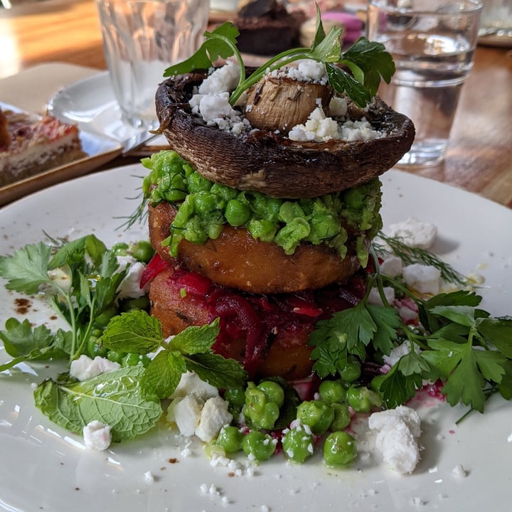 photo of Mamma Says Hash brown stack shared by @veganhels on  27 Mar 2021 - review
