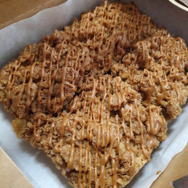 photo of Our Vegan Bakery Banana biscoff crumble shared by @mushroomtarian on  08 Dec 2021 - review