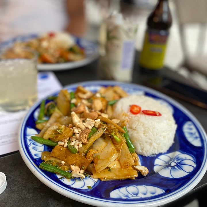 photo of Eatnam Com chay tom yum shared by @delphinesupanya on  07 Jul 2021 - review