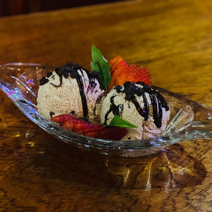 photo of BaoVegan Helado De Chocolate shared by @oscvegan on  11 Jun 2021 - review