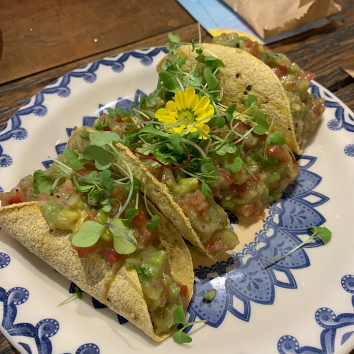 review photo of Casa Graviola - Leblon Guacamole shared by @flavillarejo on 18 Jan 2022 - review