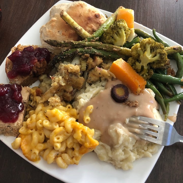 review photo of Field Roast Hazelnut Cranberry Roast en croute shared by @callmemarleigh on 30 Dec 2020 - review