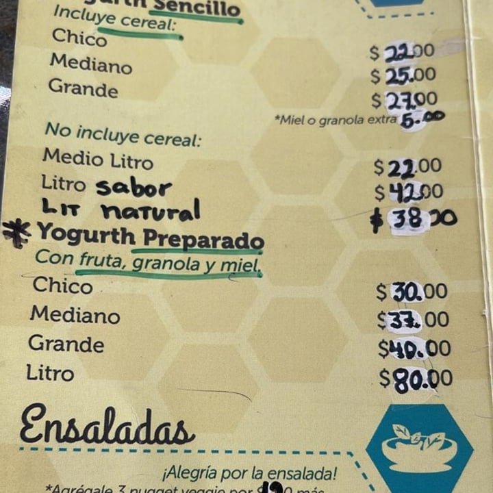 review photo of La Abeja del Real Hamburguesa Vegana shared by @chefaleveggie on 25 Jun 2022 - review