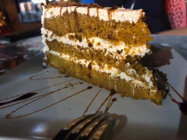 review photo of La Huella Vegana Dumplings , Kebab y carrot cake shared by @veggielori on 23 Jul 2019 - review
