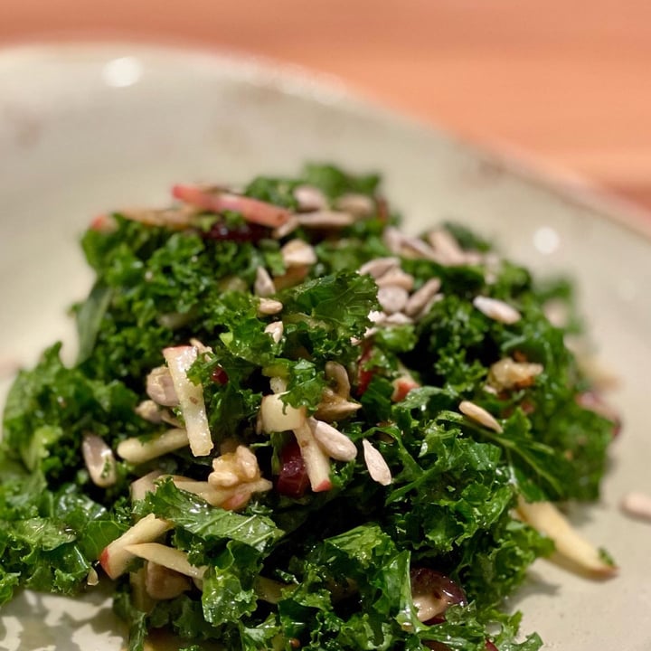 review photo of Am I Addicted - Pottery Studio & V Cafe Kale Waldorf Salad shared by @simhazel on 18 Jan 2022 - review
