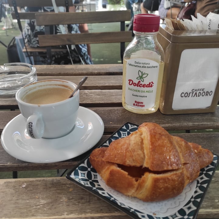 review photo of Naturalmente a Milano Rigoni di Asiago Croissant Vegano E Cappuccino Di Soia shared by @vane81 on 21 Aug 2022 - review