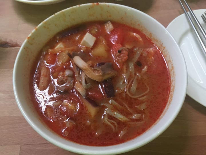 photo of Real Food Tom Yum Noodle Soup shared by @janicita79 on  10 Feb 2018 - review