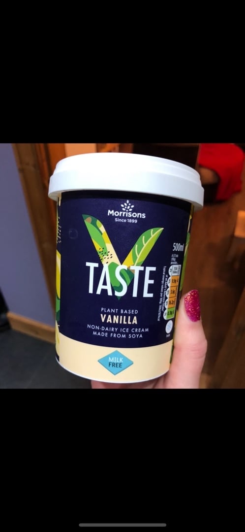 photo of Morrisons V Taste Vanilla Plant Based Ice Cream shared by @mybasicveganlife on  29 Dec 2019 - review