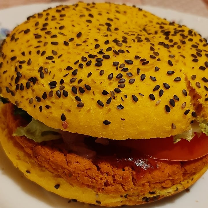 photo of Flower Burger Cheesy Cecio shared by @sassy94 on  15 Apr 2022 - review