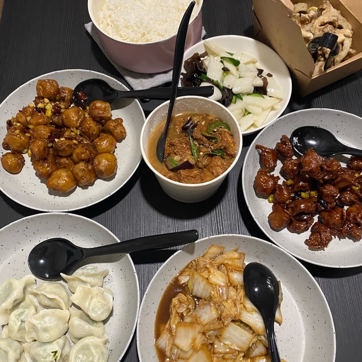 review photo of House of Fortune Vegetarian 福缘素食 General Tzo chicken shared by @amandavsevilla on 10 Apr 2022 - review