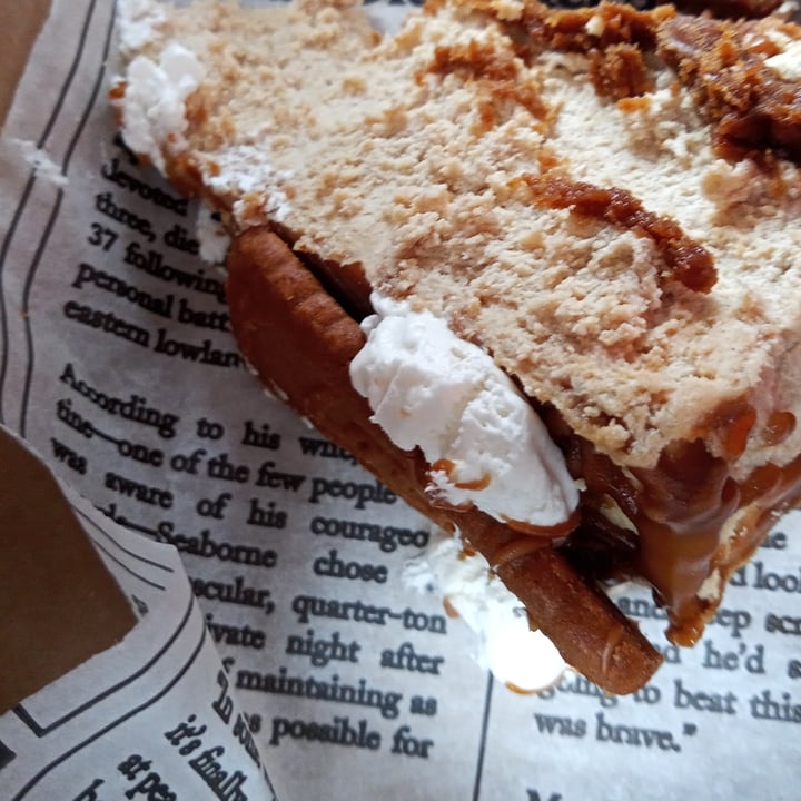 photo of Vegan Street Food ZA Biscoff Cheesecake shared by @jaeskaapool on  11 Mar 2021 - review