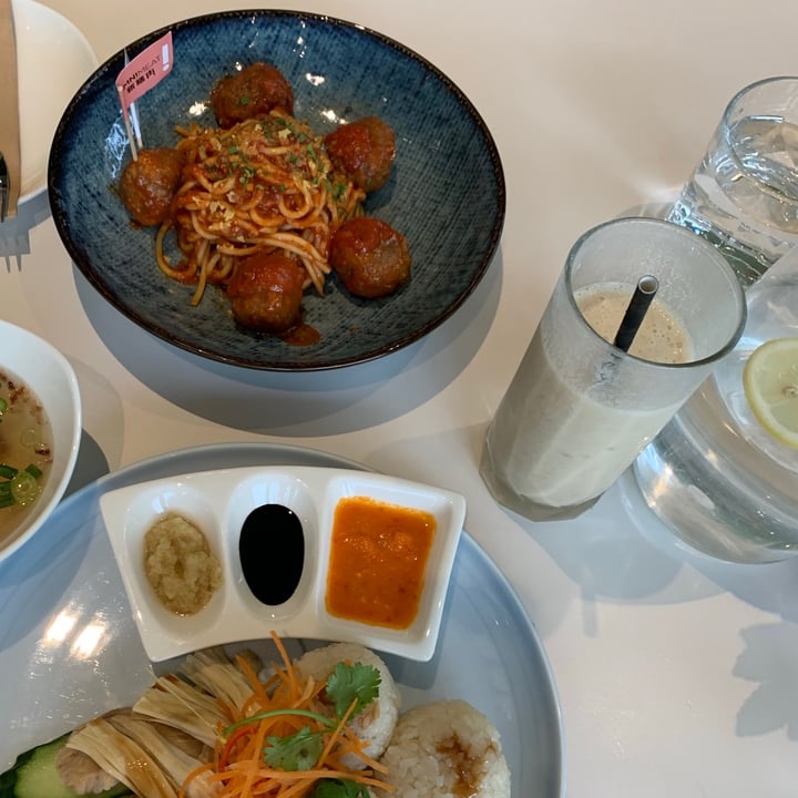 review photo of Green Common Singapore Peanut Butter Banana Oat Milk Smoothie shared by @michelle555 on 20 Aug 2021 - review