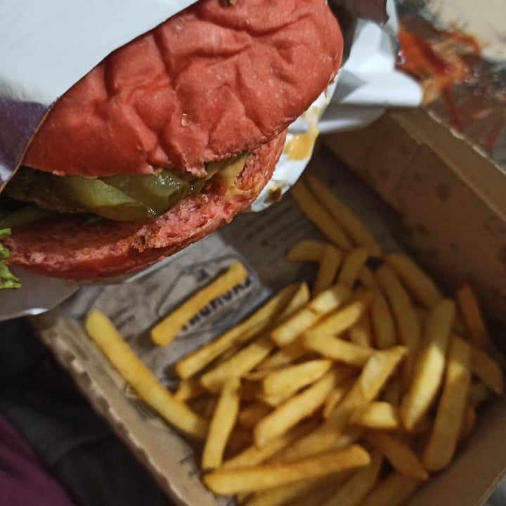 photo of The Laundry Garage Burger Vegana shared by @diegokero on  24 Mar 2021 - review