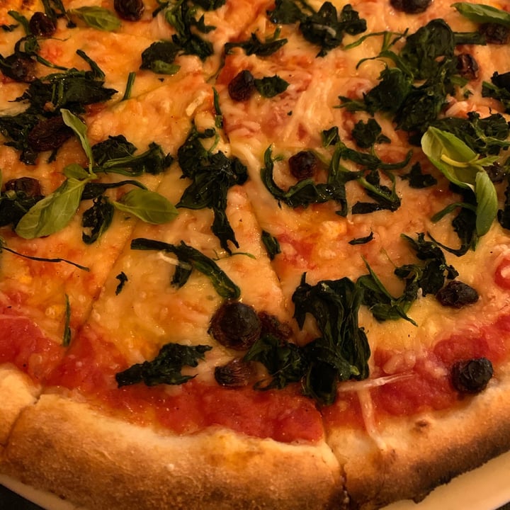 photo of MANSO PIZZERIA Vegan espinacs shared by @jordisupergeorge on  12 Dec 2020 - review