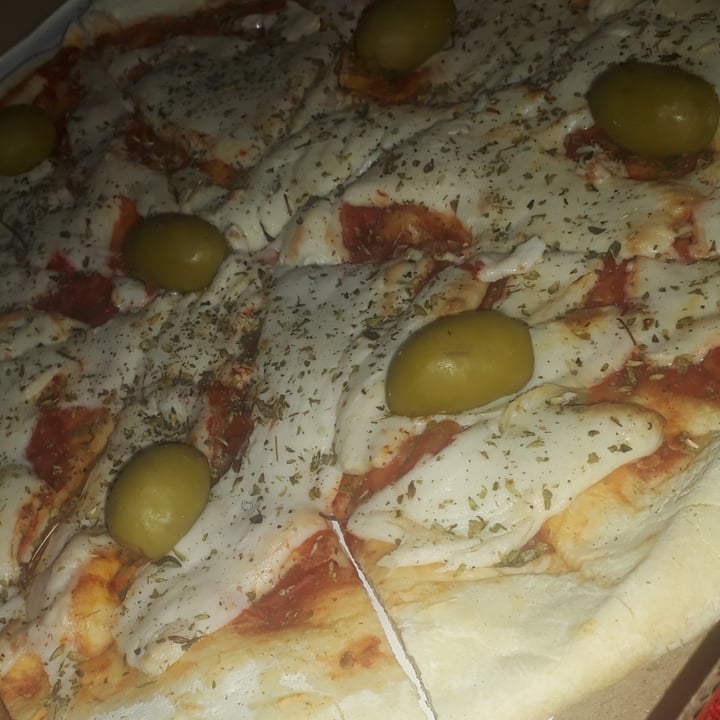 photo of Empanadas de 10 Pizza de Muzzarella shared by @ericavegana on  10 Apr 2021 - review