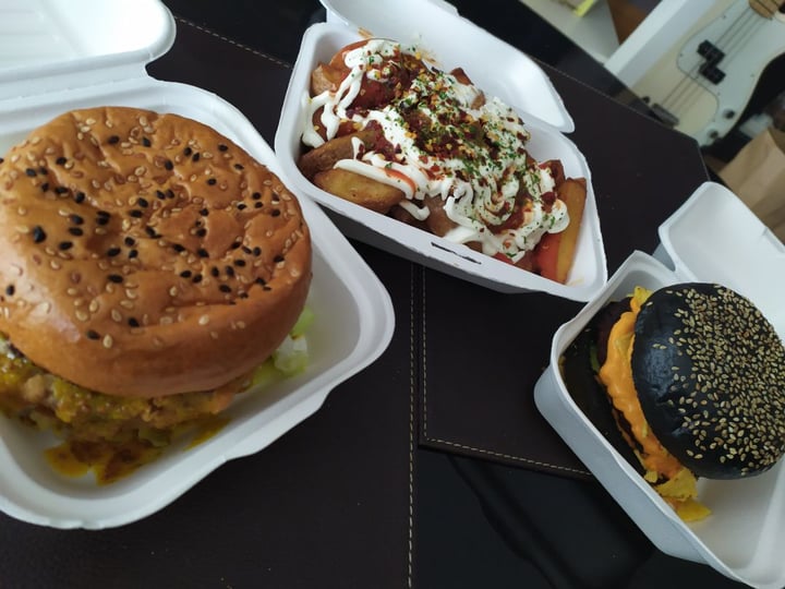 photo of Take A Veg Patatas Bravas, Mexican Burger and Free the Chick shared by @tamacun on  02 Apr 2020 - review