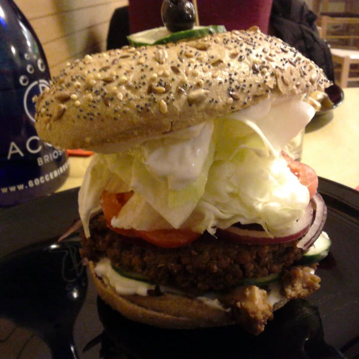 photo of Veganda Burger big smoky shared by @davide on  12 Dec 2020 - review