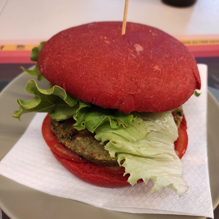 photo of JOY Vizio Liquido Vegan Burger shared by @tuscanvegan on  26 Jul 2022 - review