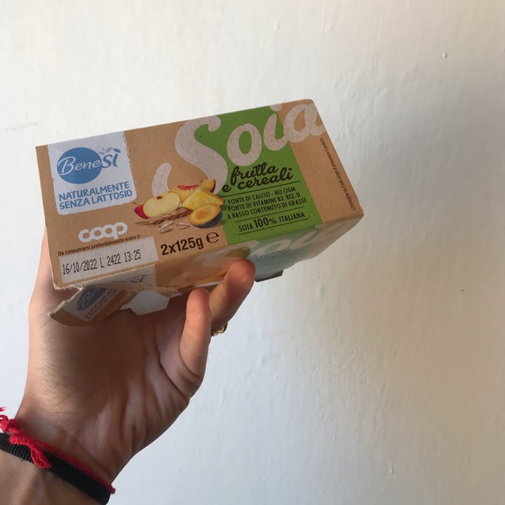 photo of Bene.Si coop yogurt soia frutta e cereali shared by @saraquartieri on  20 Sep 2022 - review