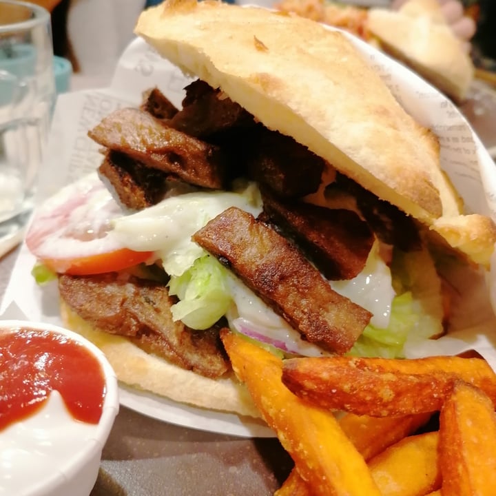 review photo of Al Pachino vegbab con batate shared by @alexx92 on 11 Nov 2022 - review
