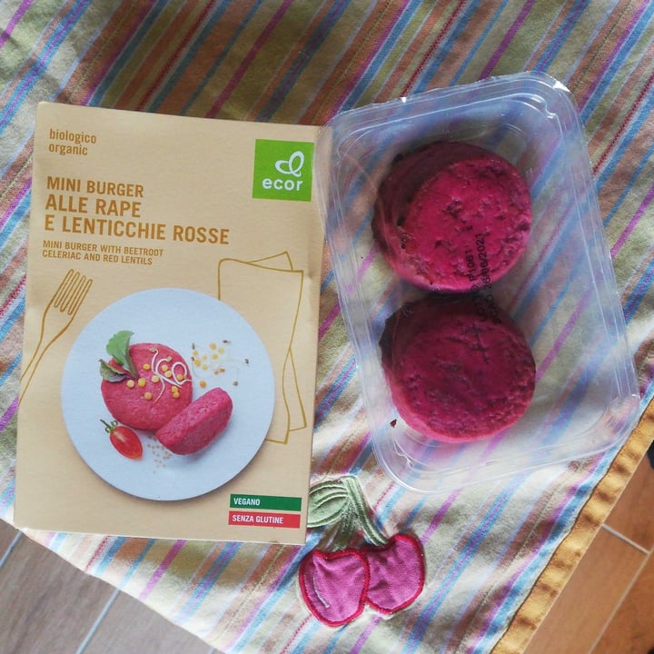 photo of Ecor Mini burger alle rape e lenticchie rosse shared by @shelter4 on  27 May 2021 - review