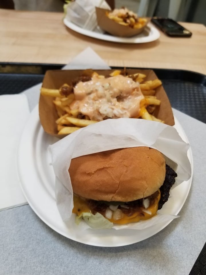 review photo of Beleaf Burgers - Vegan Fast Food | Vegan Burgers Bedder Burger Classic Single shared by @riseinawr on 30 Jul 2019 - review