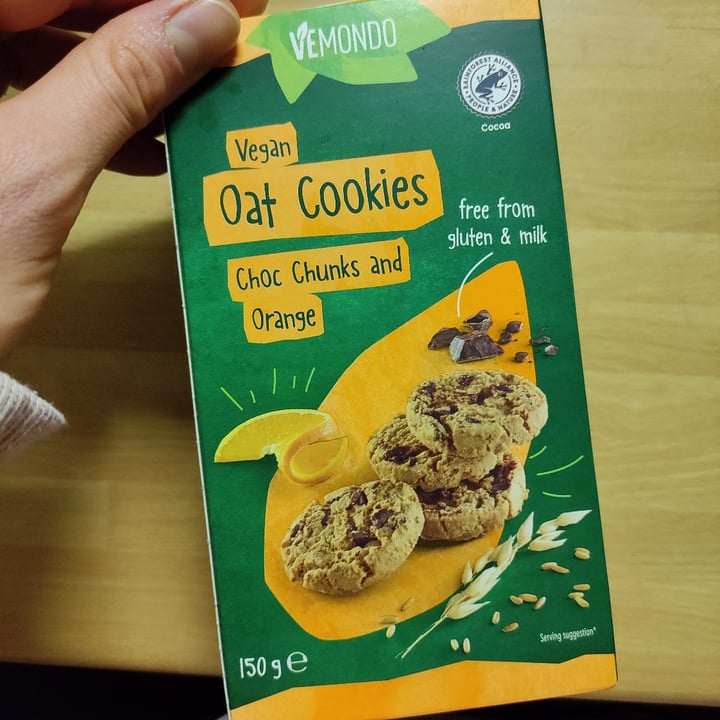 photo of Vemondo Vegan Oat Cookies Choc Chunks And Orange shared by @cinnamonmeringa on  19 Jan 2022 - review