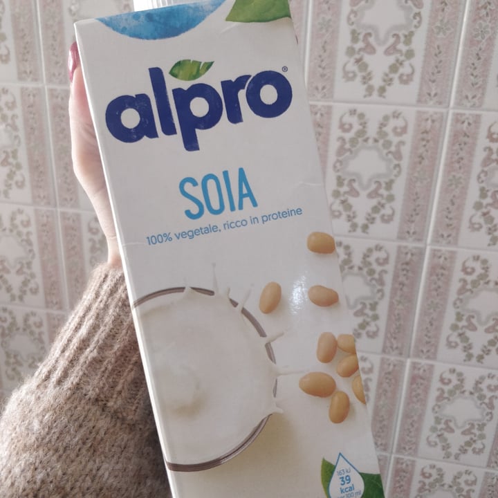 photo of Alpro Latte soia shared by @clarsa on  05 Apr 2022 - review