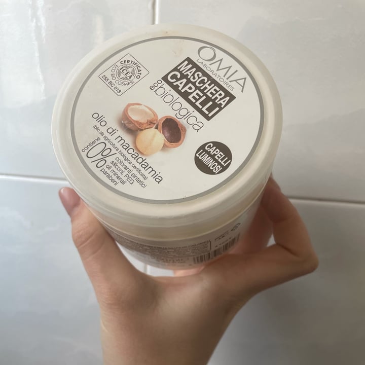 review photo of Omia Laboratoires Maschera Per Capelli- Olio Di Macadamia shared by @ndnspn on 23 Mar 2022 - review
