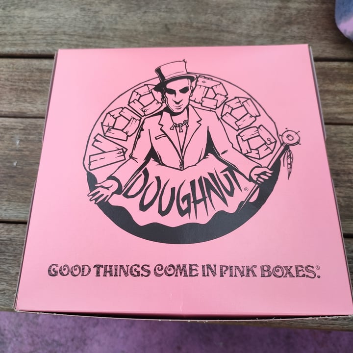 photo of Voodoo Doughnut ODB donut shared by @yesse1744 on  14 Nov 2021 - review
