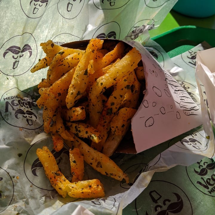 photo of Veggie Medio Oriente Papas Fritas shared by @ginaguarino22 on  09 May 2021 - review