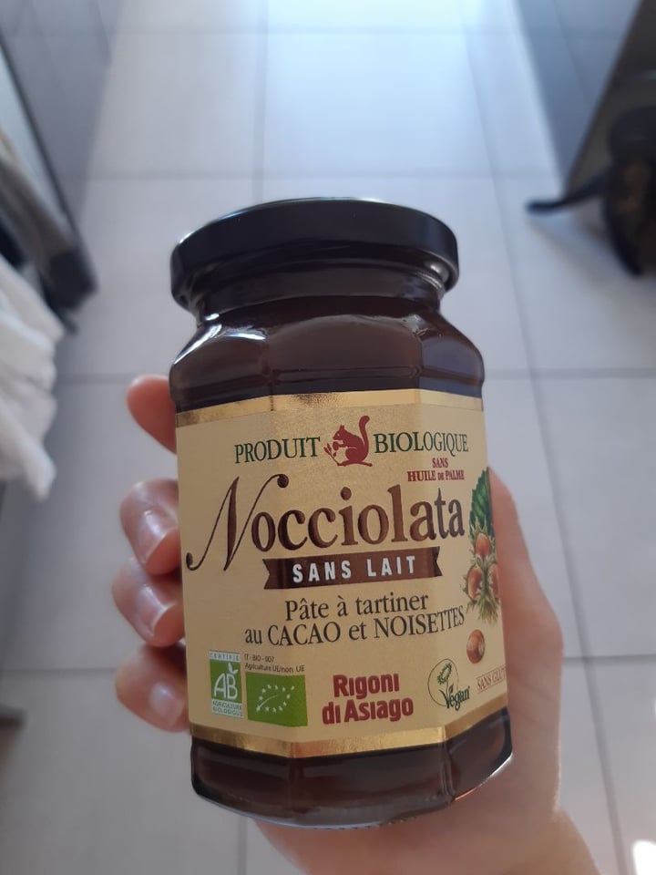 photo of Rigoni di Asiago Pâte à tartiner sans lait au Cacao et noisettes shared by @marielry on  18 Mar 2020 - review