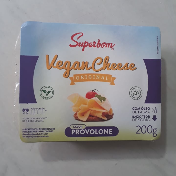 photo of Superbom Queijo Provolone (Provolone Cheese) shared by @mabelzinha on  23 Feb 2021 - review