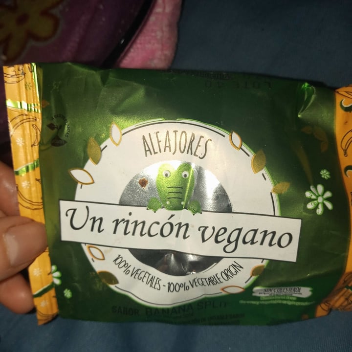 photo of Un Rincón Vegano Alfajor Banana Split shared by @valentinaclementina on  14 Sep 2022 - review