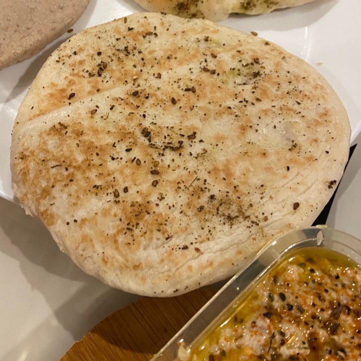 photo of Pita Bakery Garlic Pita shared by @suncheetahh on  25 Dec 2021 - review